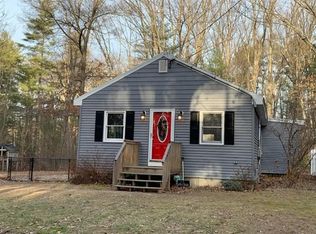 8 Dustin Young Ln, Billerica, MA 01821