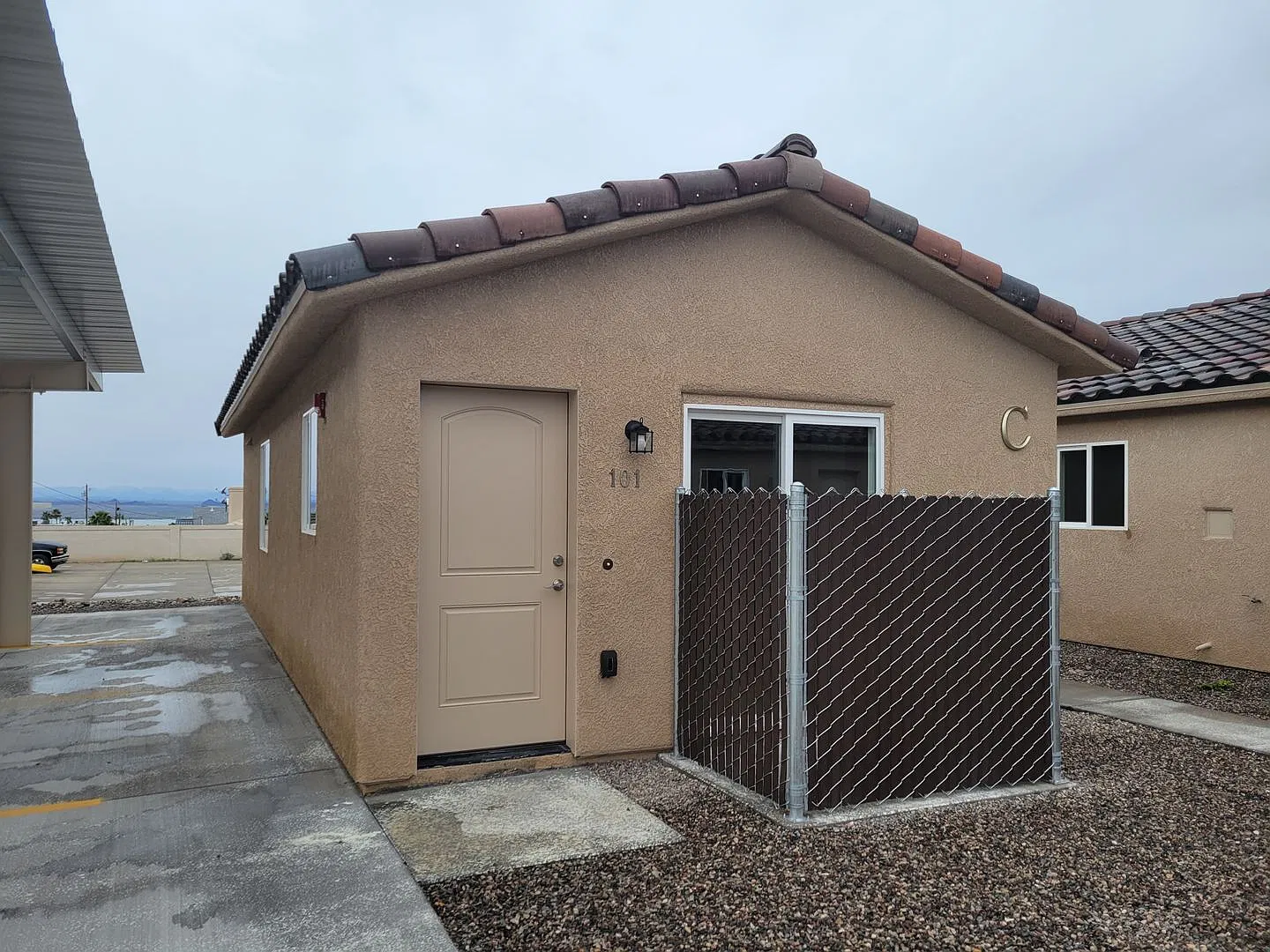 2544 Hillview Dr — Photo 4