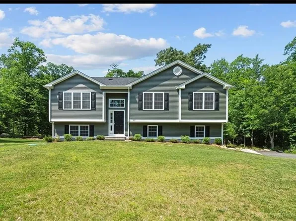 291 Ledge Rd, Coventry, RI 02816