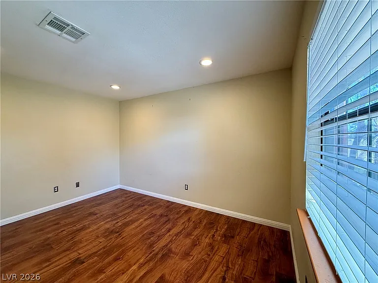 5923 Laredo St — Photo 33