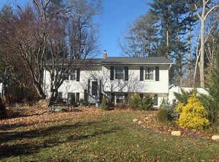 29 Francine Rd, Raynham, MA 02767