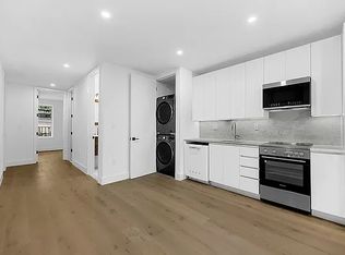 218 E 9th St UNIT 1, New York, NY 10003