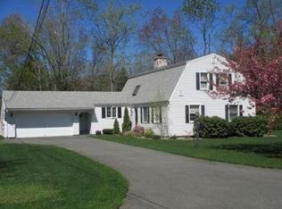 170 Gray St, Amherst, MA 01002