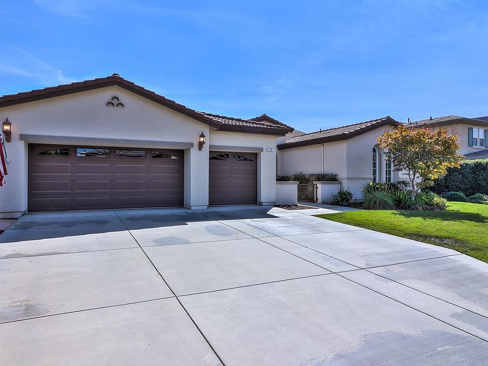 1st image of 170 Fennel Ct