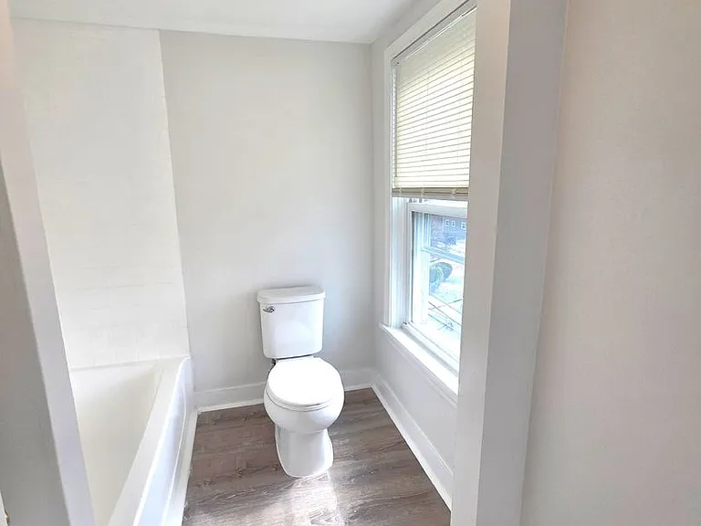 22 Johnson Street — Photo 5