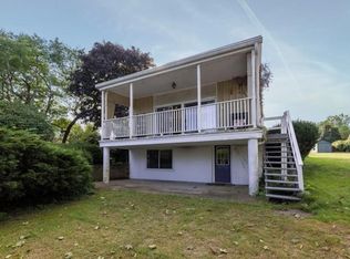 52 Allagash Trl, Narragansett, RI 02882