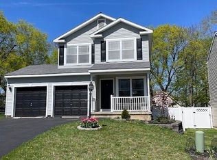 4 Jones Ct, Menands, NY 12204