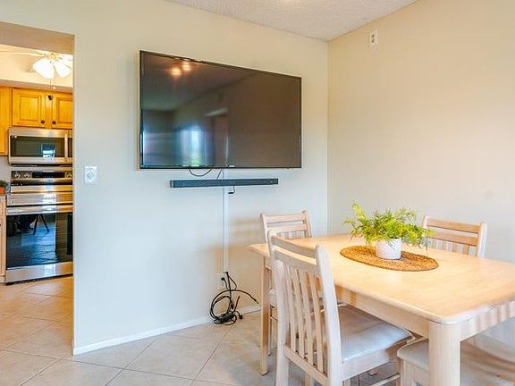 4th image of 1563 SE Royal Green Cir Floor 34952