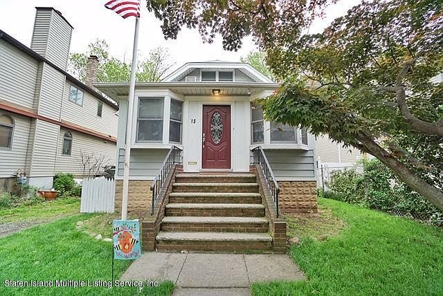1st image of 15 Bayard St