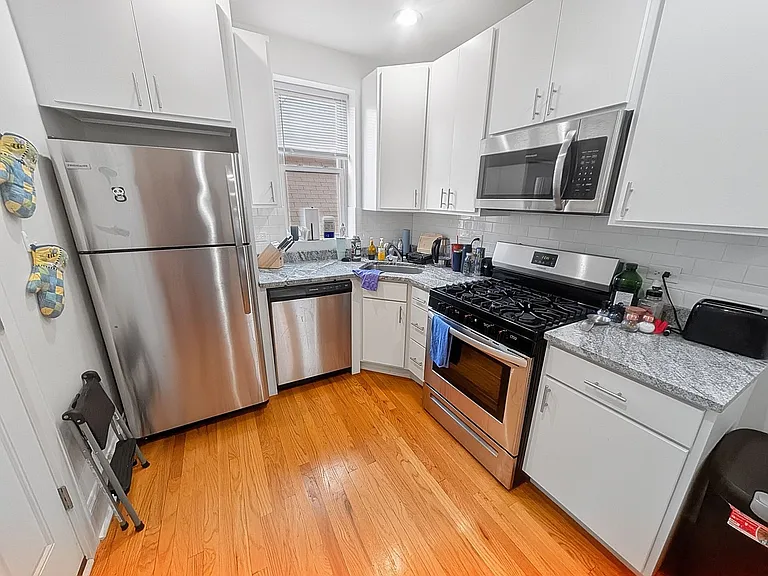 6636 N Glenwood Ave #2E — Photo 9