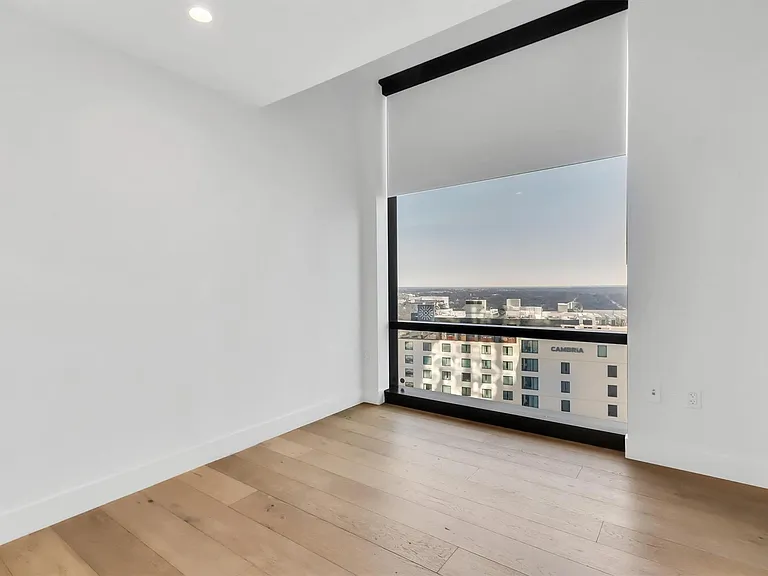 70 Rainey St #1607 — Photo 25