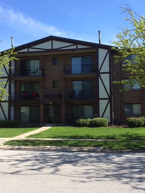 1st image of 7131 166th St APT 204
