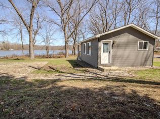 10525 E Orange St, Monterey, IN 46960