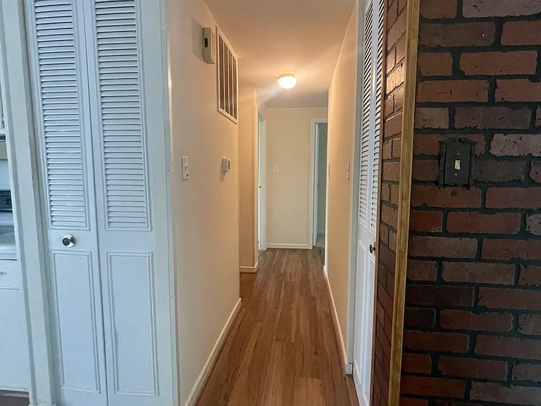 1245 Wilshire Dr — Photo 25