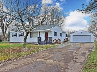 8104 Longview Dr NE, Warren, OH