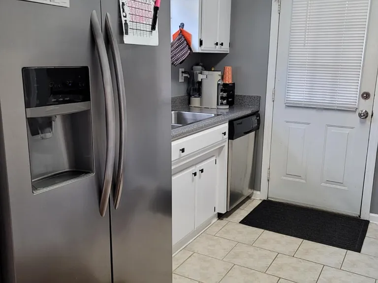 1781 Wayland Park Dr — Photo 5