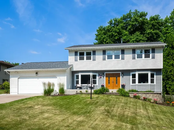 4314 Spring St, Davenport, IA 52807