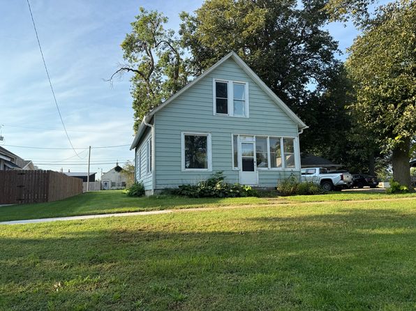 109 W Elm St