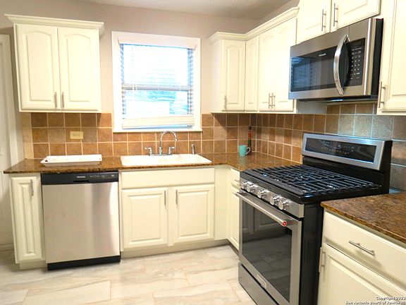 3rd image of 2802 KAISER DR