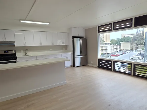 910 Ahana St APT 402, Honolulu, HI 96814
