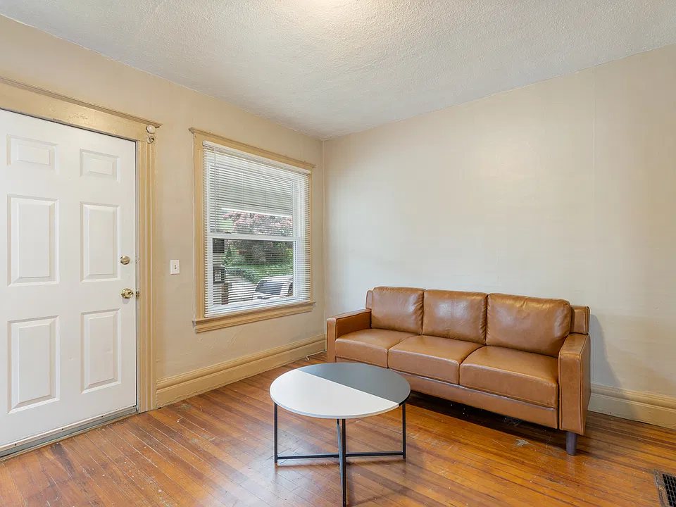 32 Sanford St #A