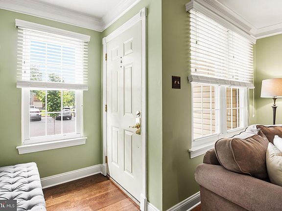 5th image of 201 Wyncote Ct