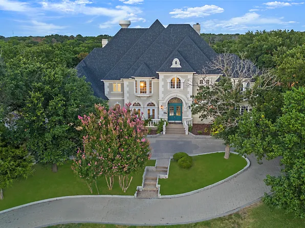 4504 Tour 18 Dr, Flower Mound, TX 75022