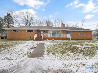 3410 Worden Rd, Oregon, OH 43616