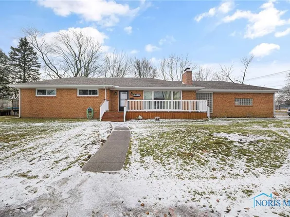 3410 Worden Rd, Oregon, OH 43616