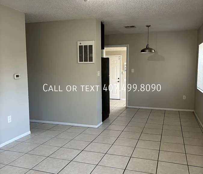 830 Carver St — Photo 3