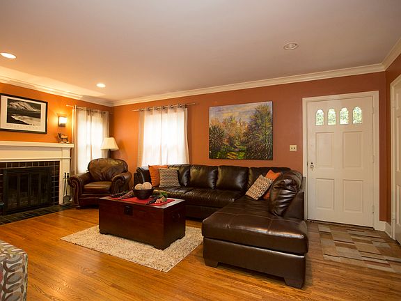 Natural light will accent decorations