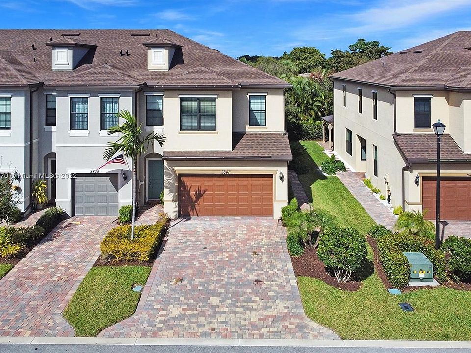 1st image of 2841 Troubadour St
