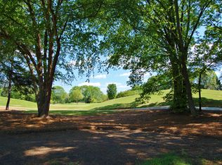 18633 Peninsula Club Dr, Cornelius, NC 28031