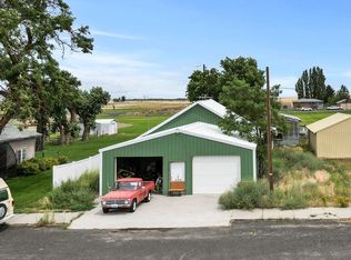 160 SW Creston Ave, Creston, WA 99117