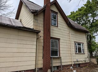 113 W High St, Jackson, MI 49203