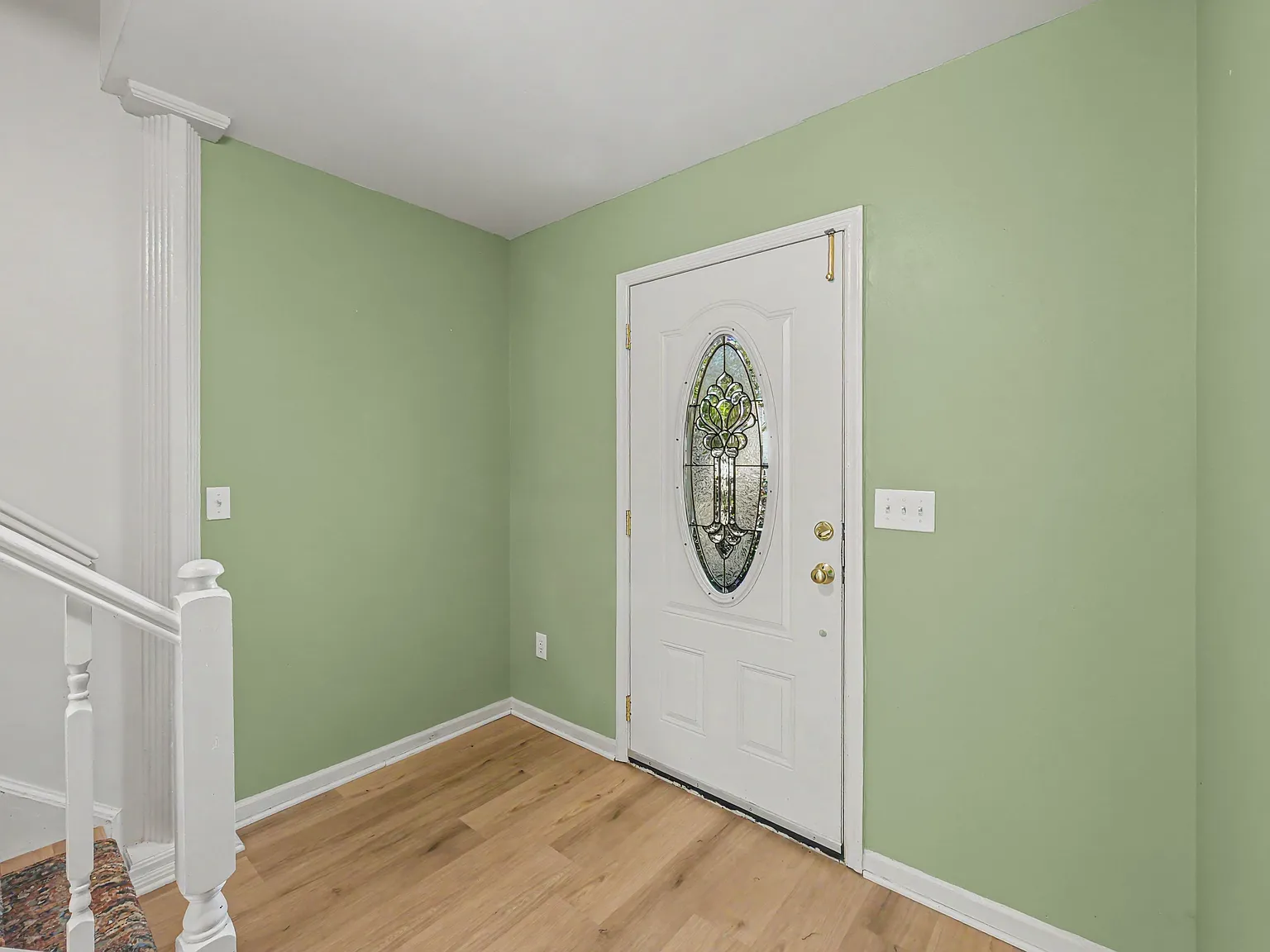 3 bed, 2.5 bath, 1934 sqft, $2,500 — Photo 3