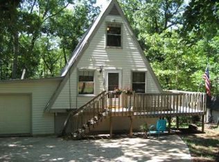 377 Chateau Dr, Lavonia, GA 30553