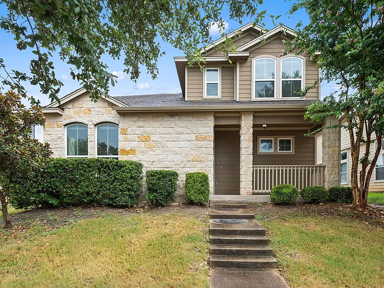 1613 Corn Hill Ln — Photo 1