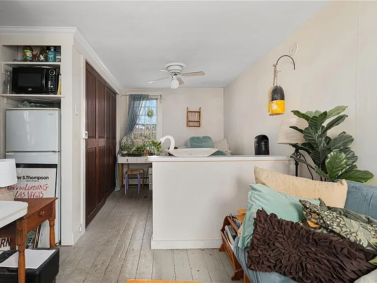73 Thames St #B — Photo 4