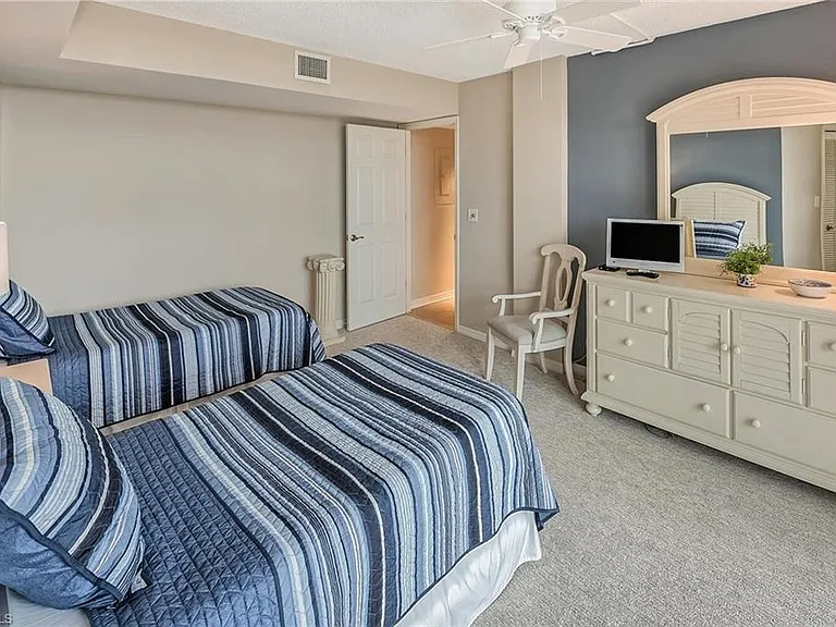 10701 Gulf Shore Dr #702 — Photo 14