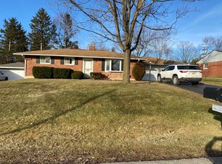 3564 Shaddick Rd, Waterford, MI 48328