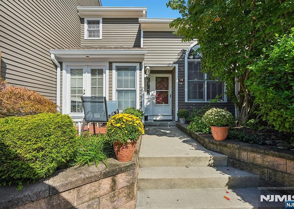 1st image of 189 Grandview Lane