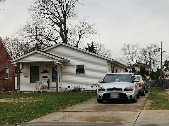 2nd image of 1919 E 36th St