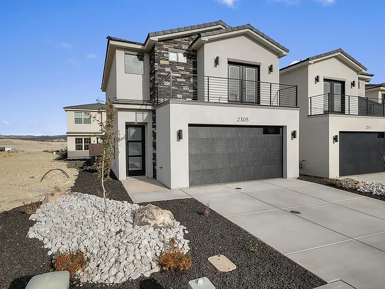 2305 E Kiabito Ln — Photo 4