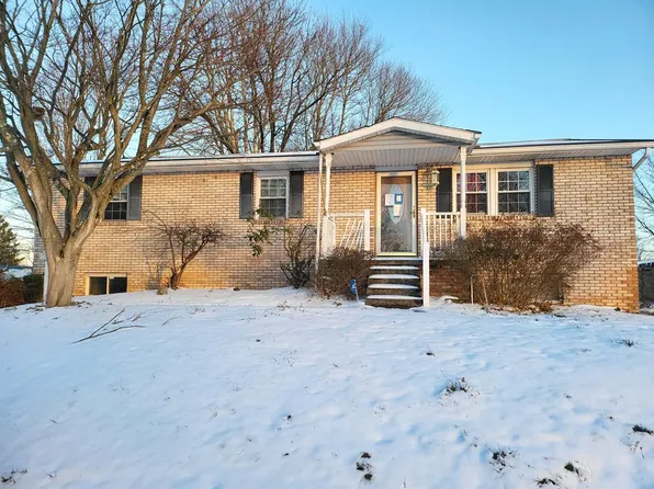 104 River Hill Road, Wheeling, WV 26003