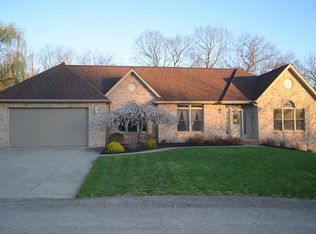 1017 Harvest Dr, Aliquippa, PA 15001