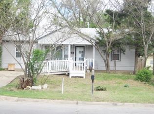 2438 N Grove Ave, Wichita, KS 67219