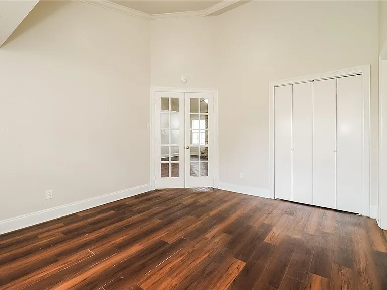 4204 Ireland Dr — Photo 16