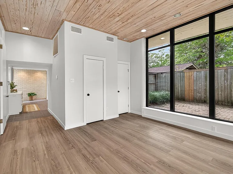 147 Valley Dr — Photo 28