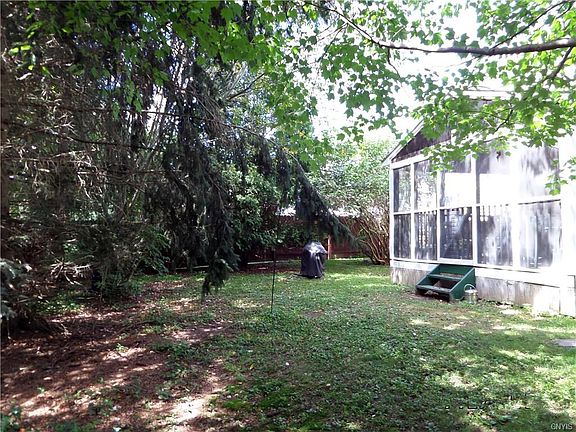 3rd image of 3622 Nadir Ln